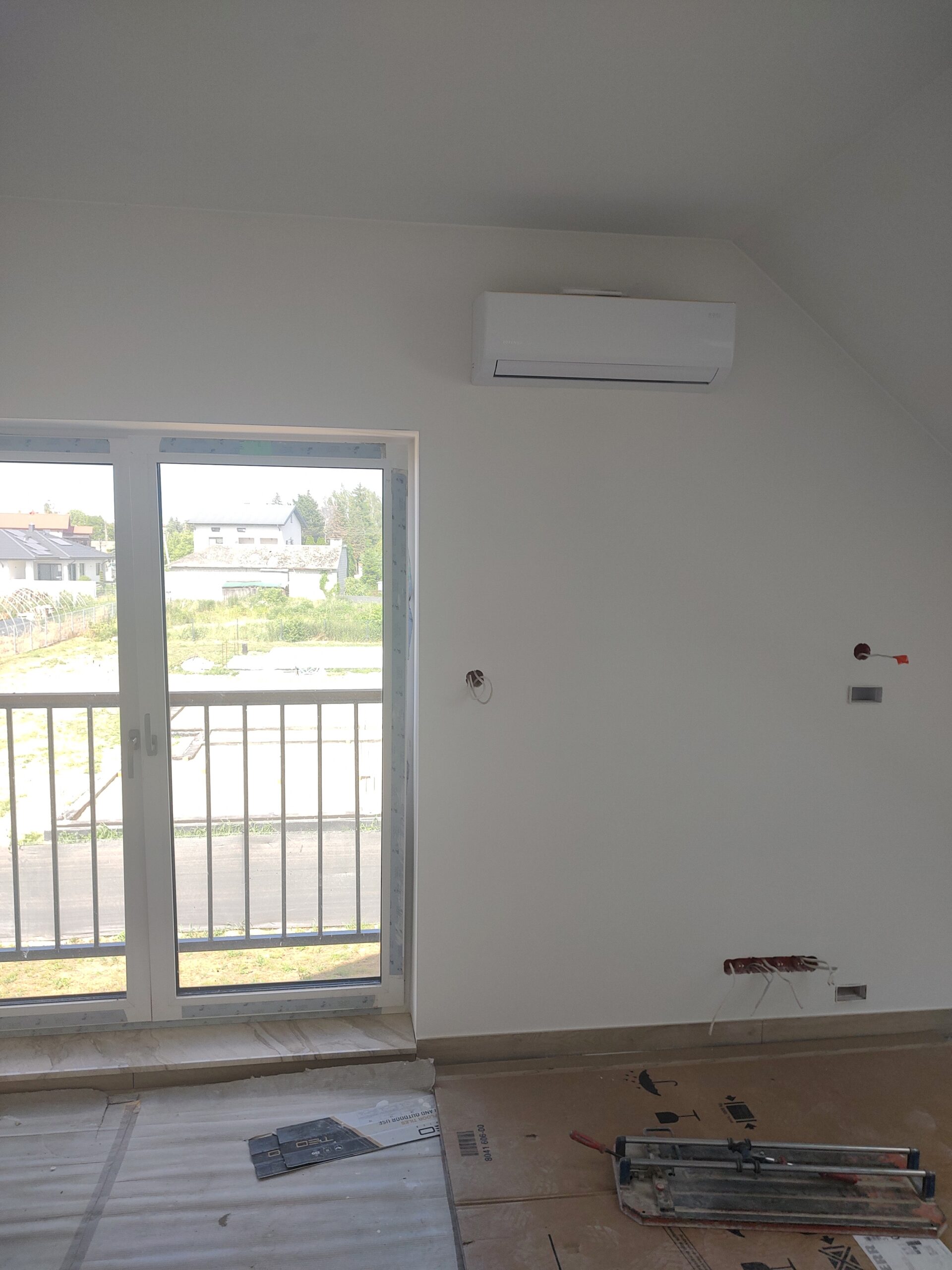 Klimatyzacja na piętrze jednostka wewnętrzna