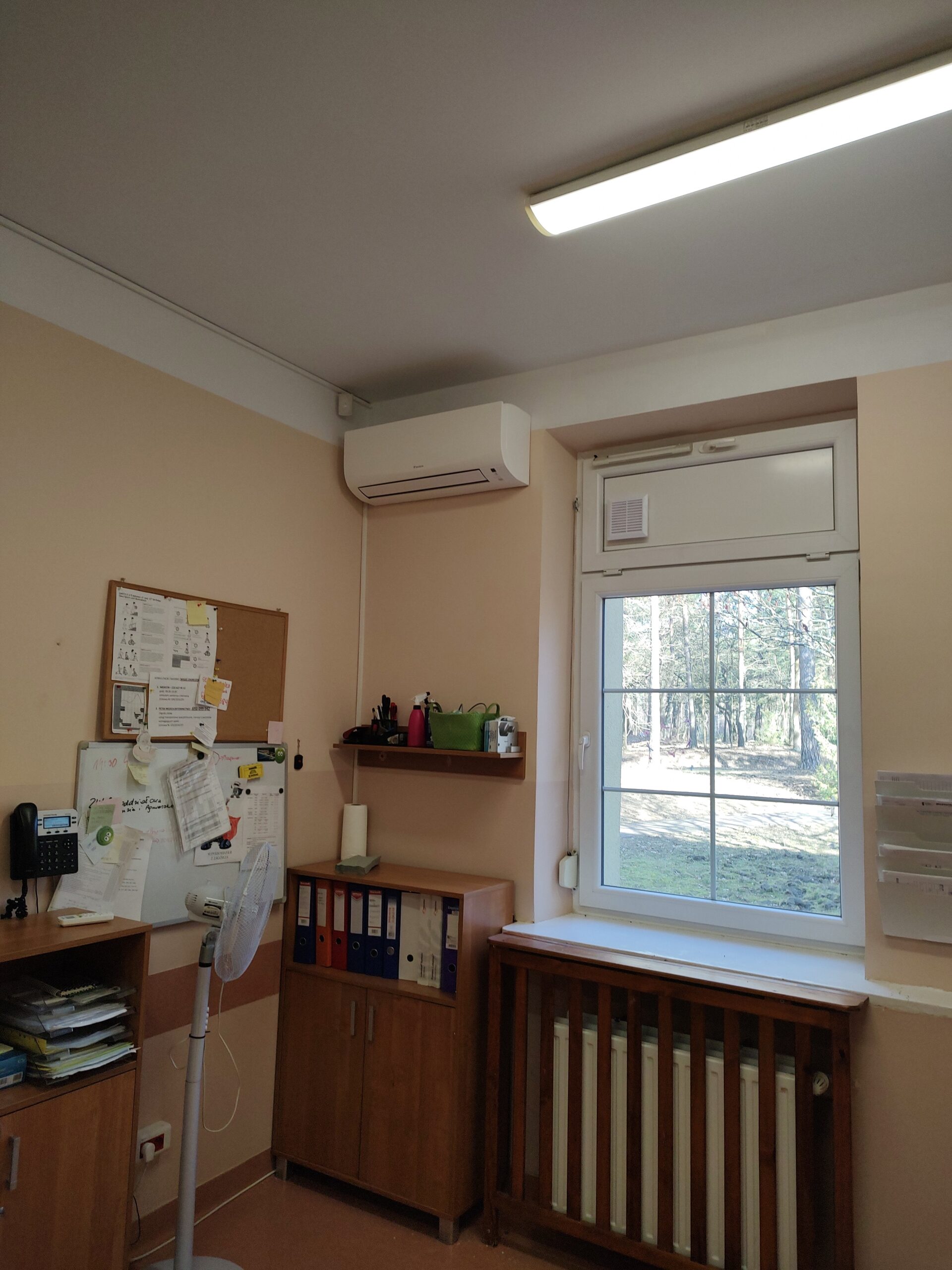 Klimatyzacja Daikin montaż w placówce medycznej Warszawa
